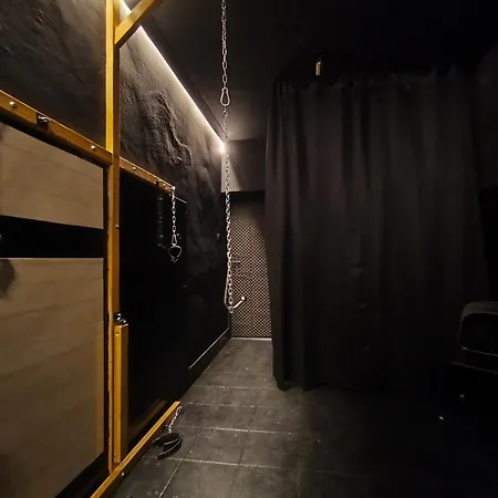 Apartamento Kinky Aparts Bdsm Glamour